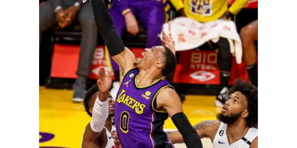 Russell Westbrook ansluter sig officiellt till Clippers
