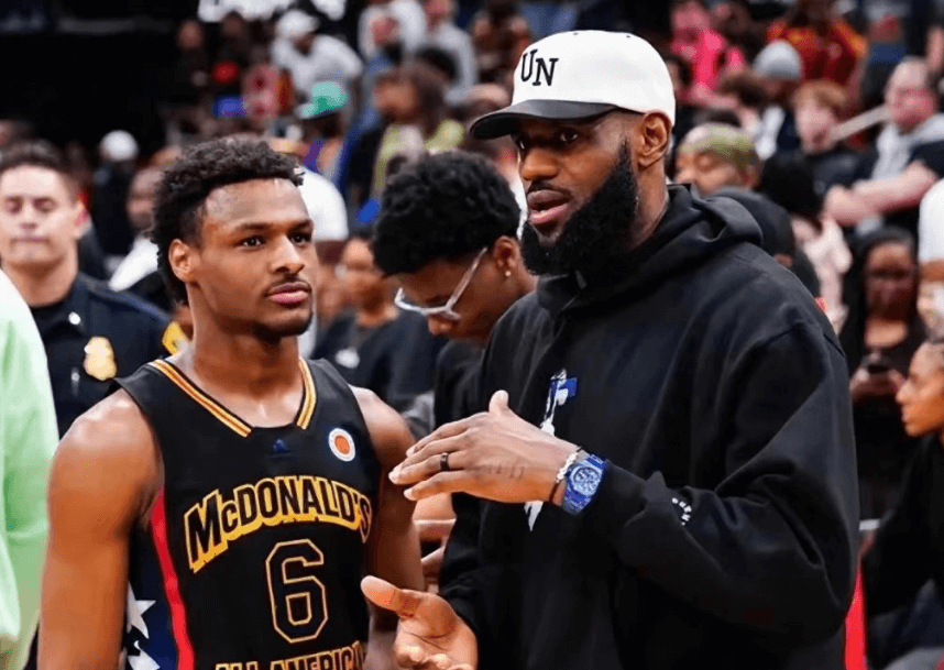 Bronny James provar för Lakers