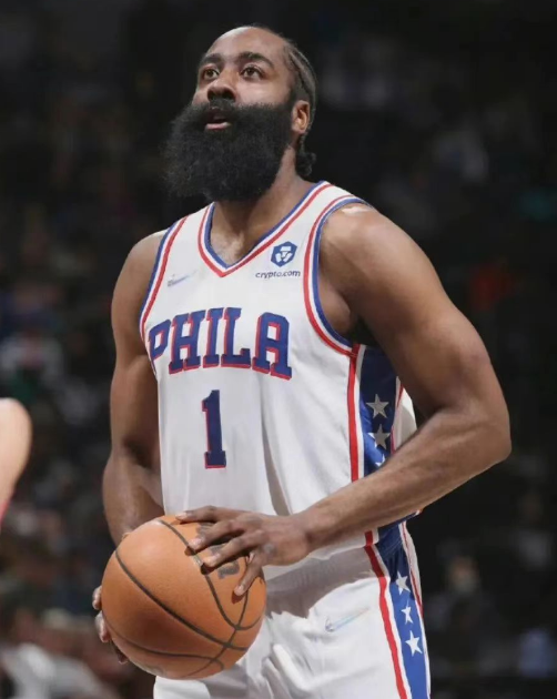 Kommer Harden att bära en Lakers-uniform innan den nya säsongen börjar?